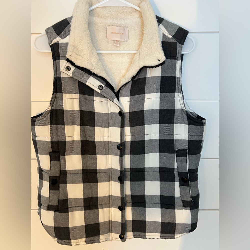 Skies Are Blue black check fuzzy vest